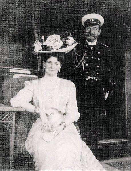 8-nikolay2-and-alexandra-3.jpg