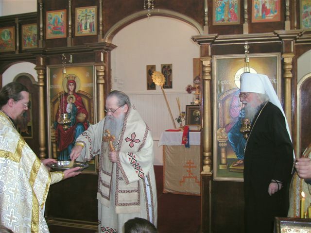 еп Сергий и М Виталий 2004.JPG