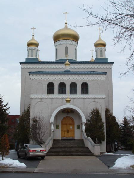 Храм Покрова Божией Матери в Оттаве-2004.jpg