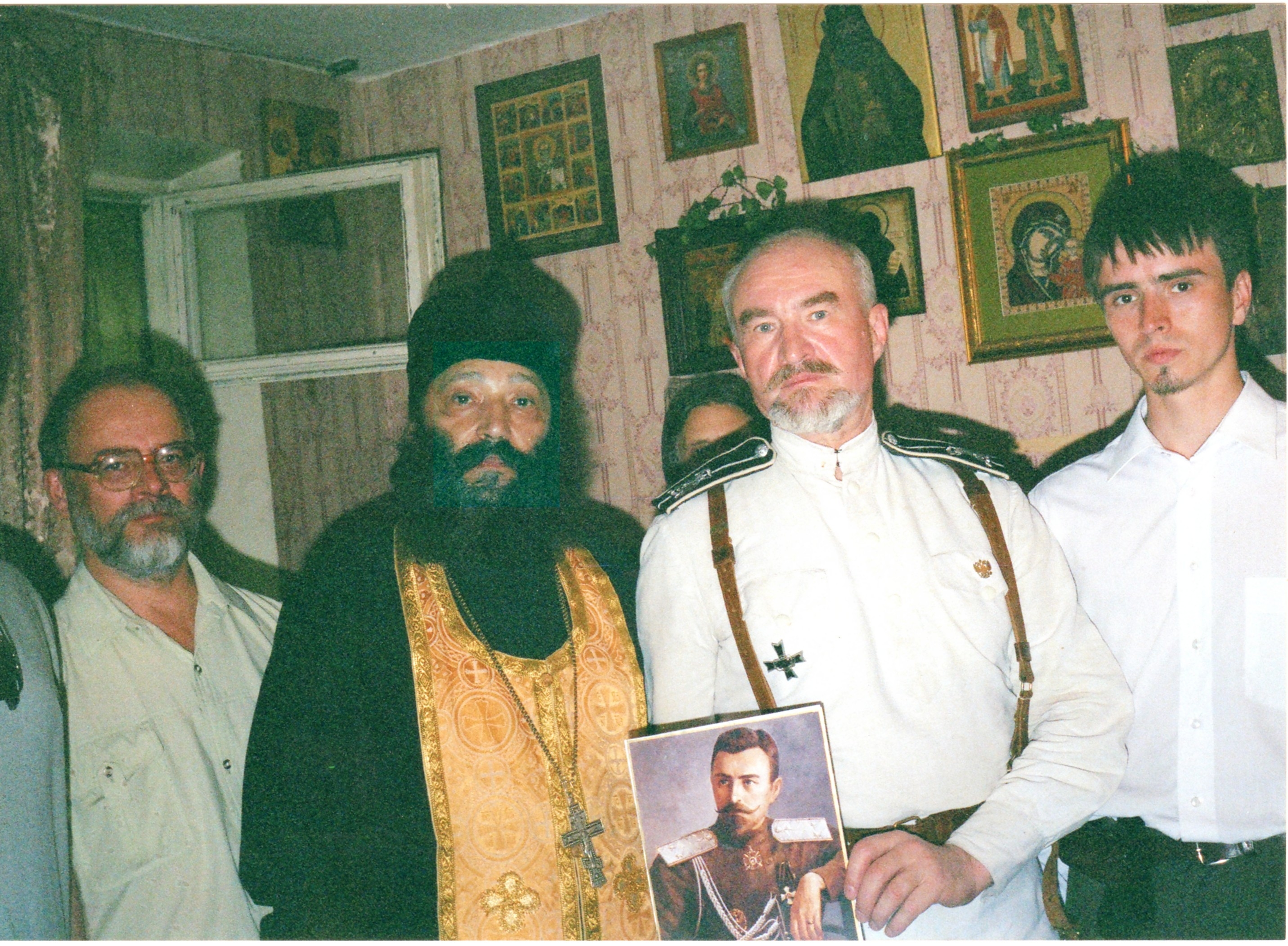 Панихида с Марковцами-2006.jpg