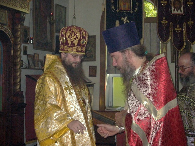Вл. Владимир и о. Андрей Кенсис.jpg